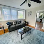 Charming 2Br Cottage House In Elkins Park