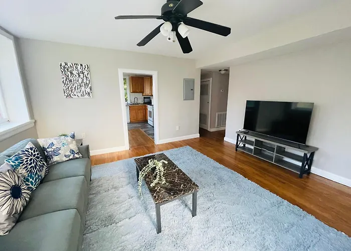 Charming 2Br Cottage House In Elkins Park